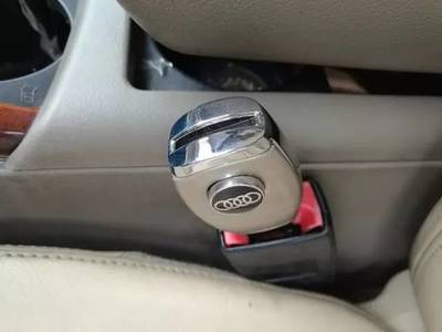 寶馬女司機殞命高速，車內(nèi)飾品成致命元兇